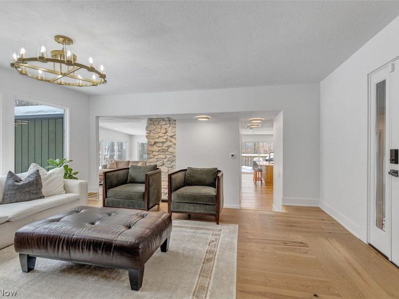 12306 The Bluffs, Strongsville, OH 44136 Photo 5