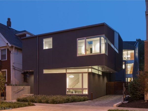 2069 Random Road, Cleveland, OH 44106