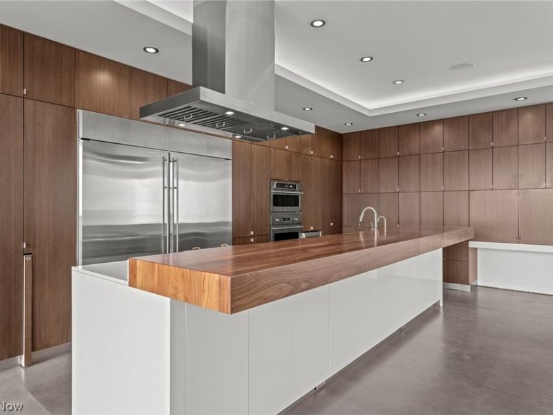 2067 Random Road, Cleveland, OH 44106 Photo 13