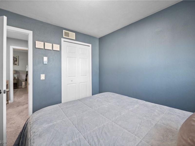 5611 Independence Drive, Lorain, OH 44053 Photo 20