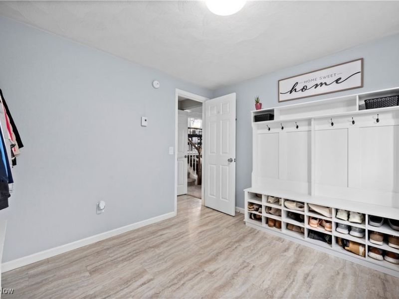 5611 Independence Drive, Lorain, OH 44053 Photo 33