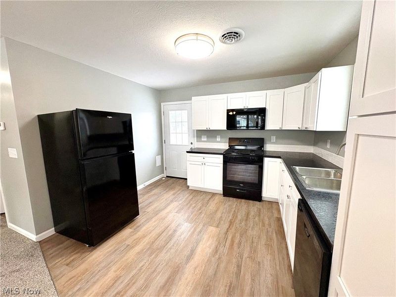 528 Barker Street, Wellington, OH 44090 Photo 5