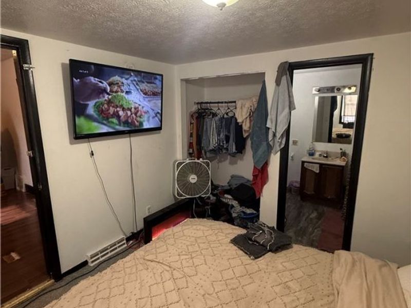 2046 N Park Avenue, Warren, OH 44483 Photo 12