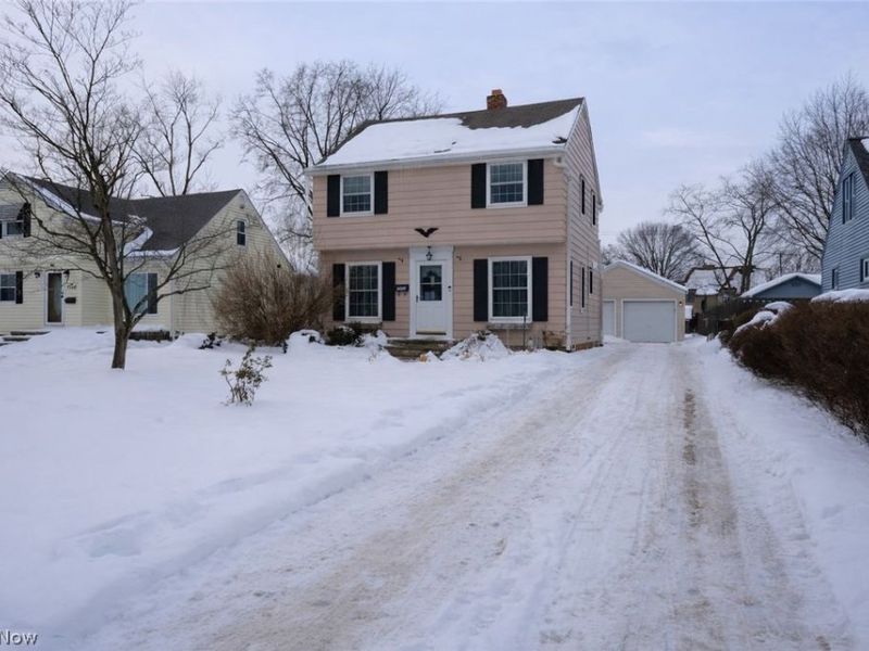 7042 Parma Park Boulevard, Parma Heights, OH 44130 Photo 2