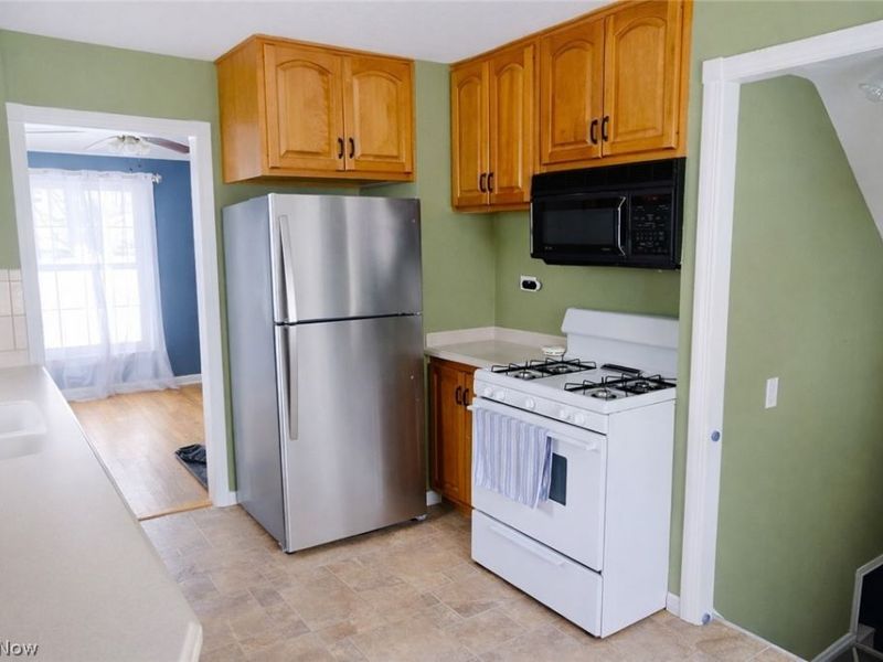 7042 Parma Park Boulevard, Parma Heights, OH 44130 Photo 5