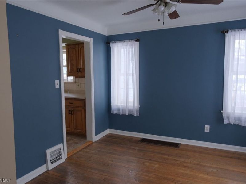 7042 Parma Park Boulevard, Parma Heights, OH 44130 Photo 7