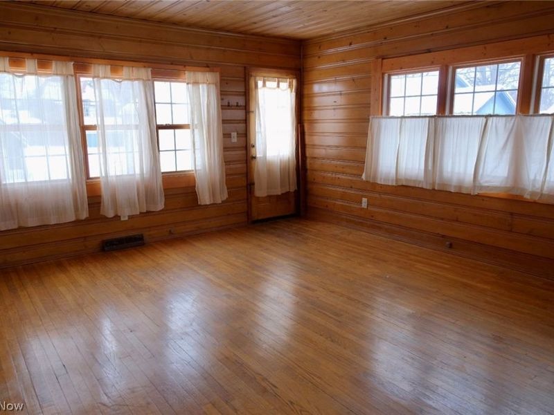 7042 Parma Park Boulevard, Parma Heights, OH 44130 Photo 9