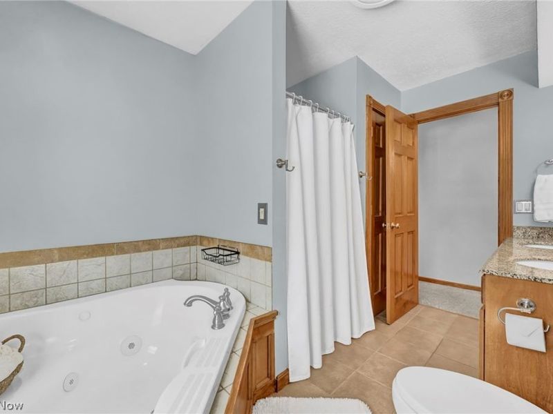 477 Deborah Drive, New Franklin, OH 44319 Photo 22