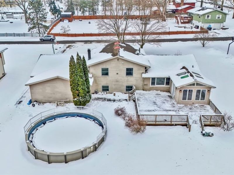 477 Deborah Drive, New Franklin, OH 44319 Photo 3