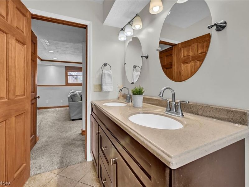 477 Deborah Drive, New Franklin, OH 44319 Photo 39