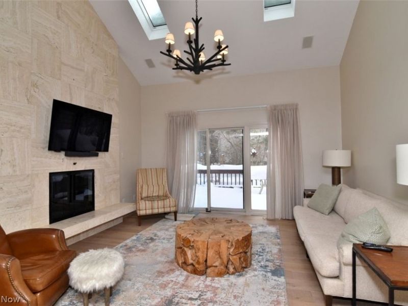 13 Saratoga Court, Beachwood, OH 44122 Photo 4