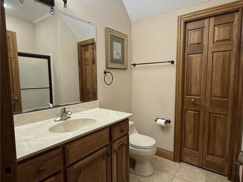 12727 GAR Highway, Unit B, Chardon, OH 44024 Photo 11