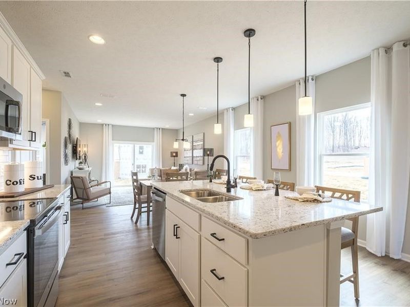 3435 Bushwillow Drive, Uniontown, OH 44685 Photo 2