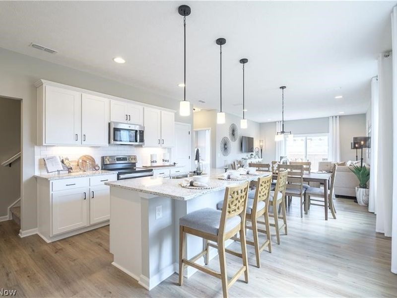 3435 Bushwillow Drive, Uniontown, OH 44685 Photo 3