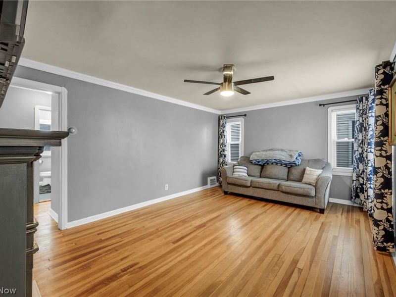 13825 Courtland Avenue, Cleveland, OH 44111 Photo 10