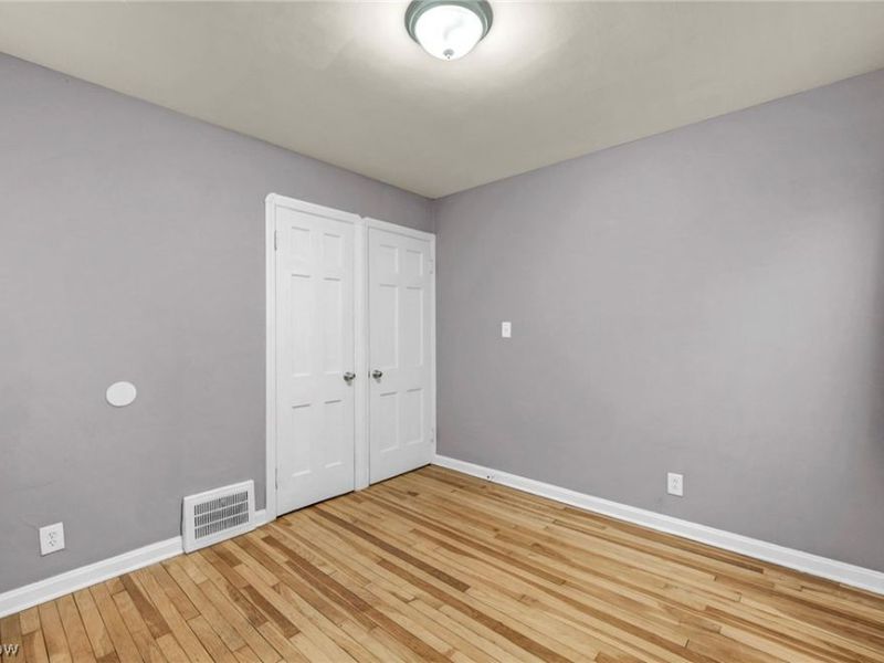 13825 Courtland Avenue, Cleveland, OH 44111 Photo 29
