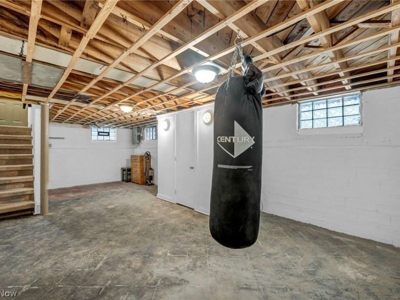 13825 Courtland Avenue, Cleveland, OH 44111 Photo 36