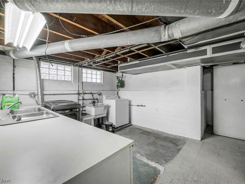 13825 Courtland Avenue, Cleveland, OH 44111 Photo 43