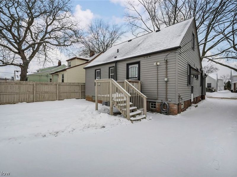 13825 Courtland Avenue, Cleveland, OH 44111 Photo 46