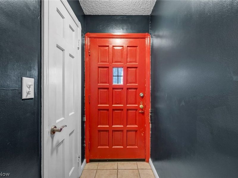 13825 Courtland Avenue, Cleveland, OH 44111 Photo 6