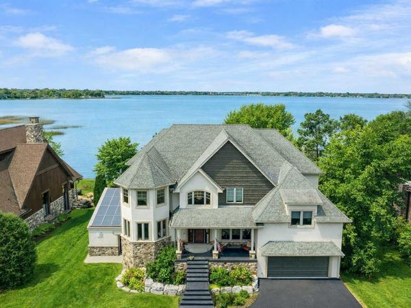 22620 Hayward Avenue N, Forest Lake, MN 55025