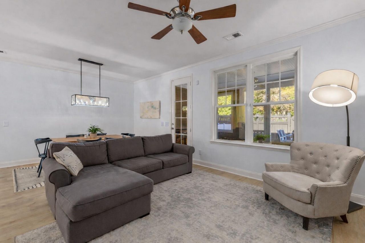 2061 Kings Gate Lane Photo 10