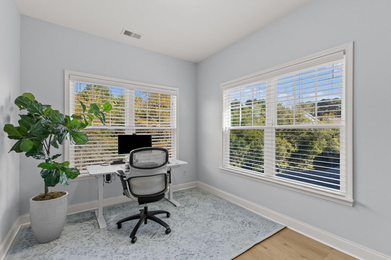 2061 Kings Gate Lane Photo 18