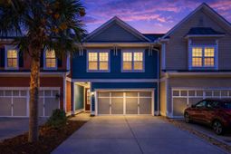 2061 Kings Gate Lane photo 4