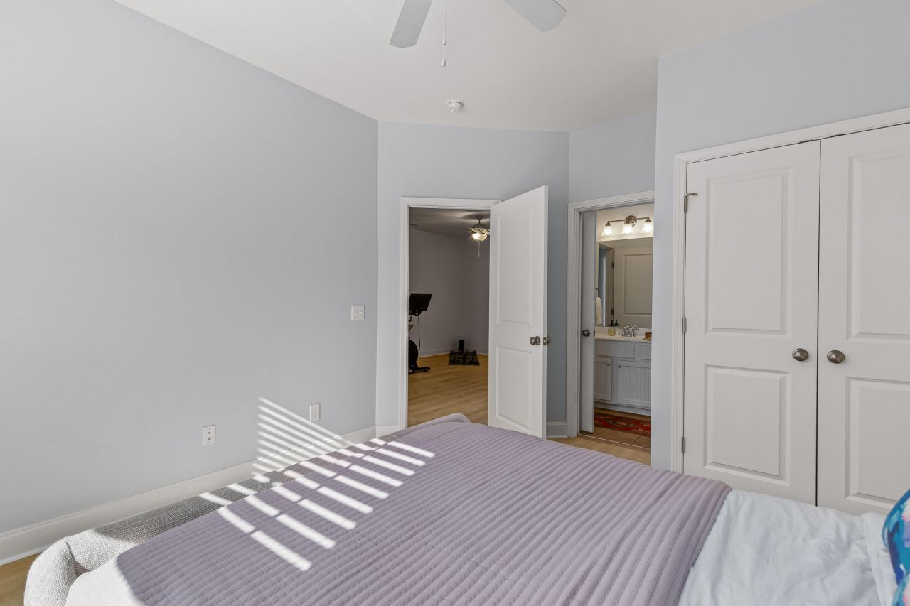 2061 Kings Gate Lane Photo 24