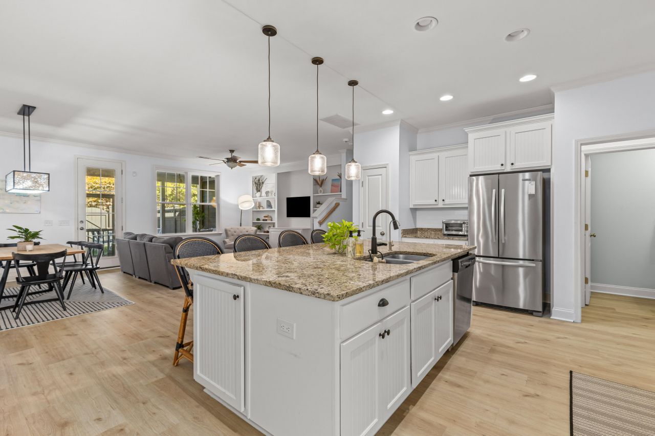 2061 Kings Gate Lane Photo 5