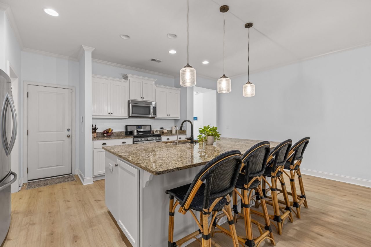 2061 Kings Gate Lane Photo 6