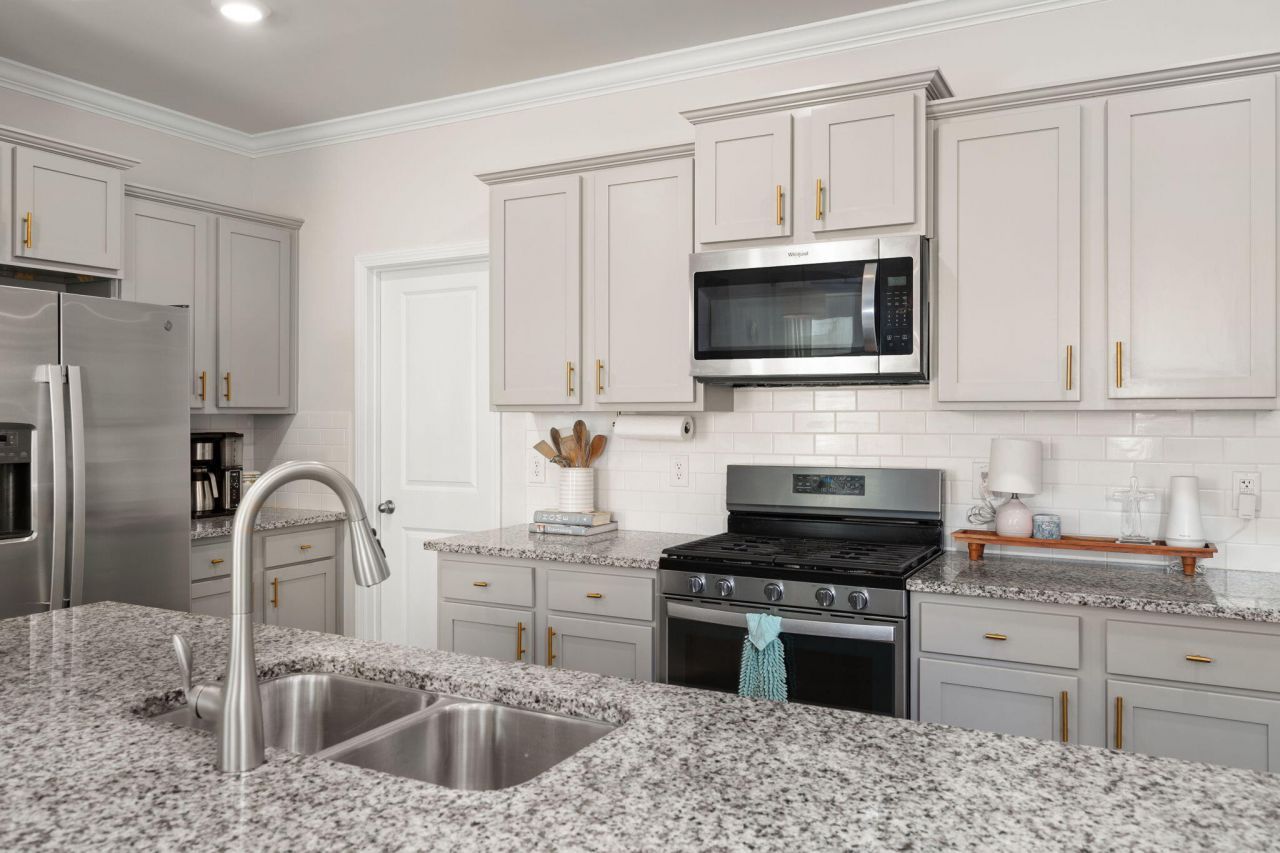 162 Cherry Grove Drive Photo 12