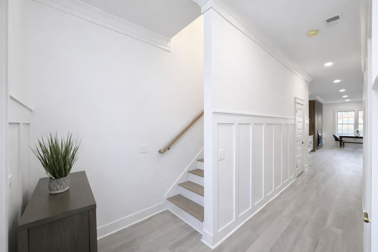 5481 Turner Street Photo 4