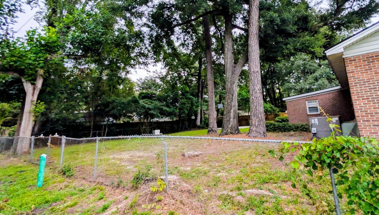 10574 Dorchester Road Photo 8
