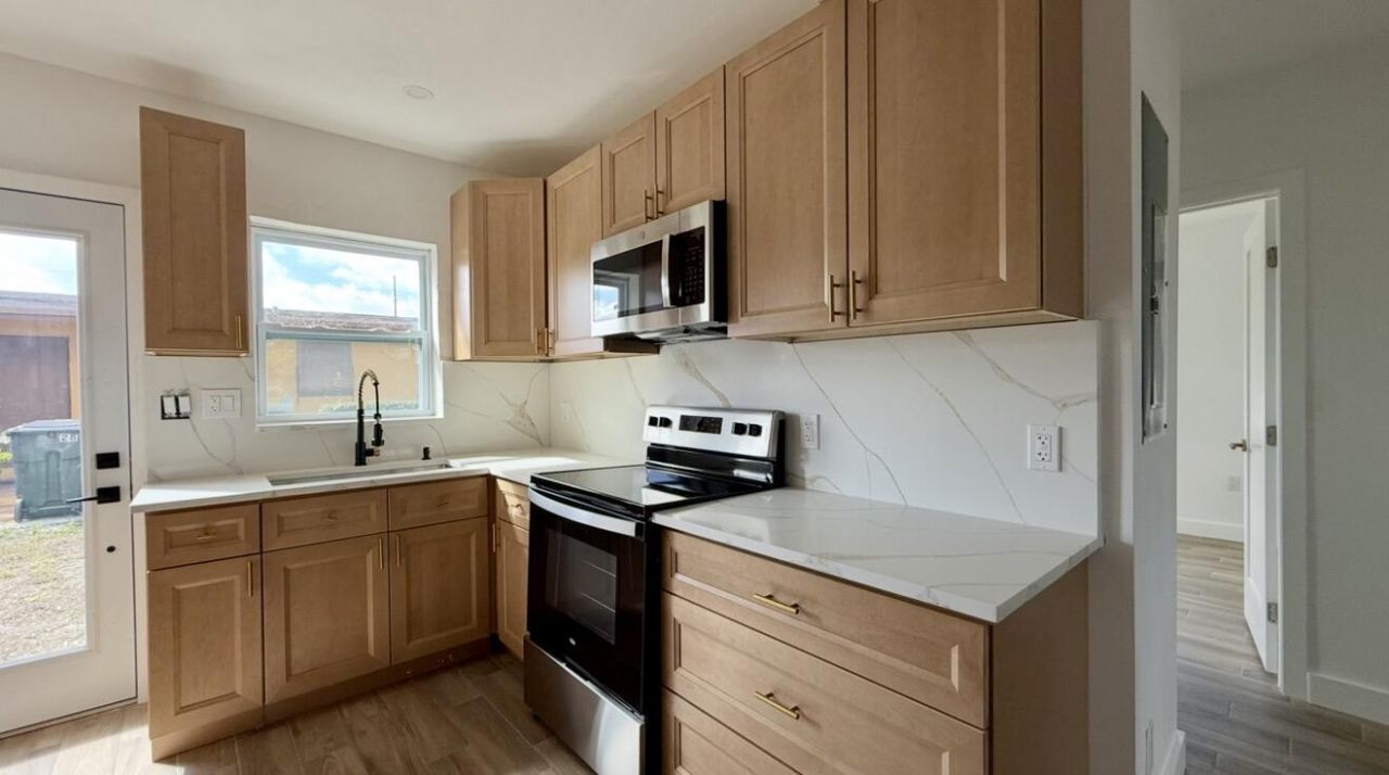 26 SW 10th Avenue, Delray Beach, FL 33444 Photo