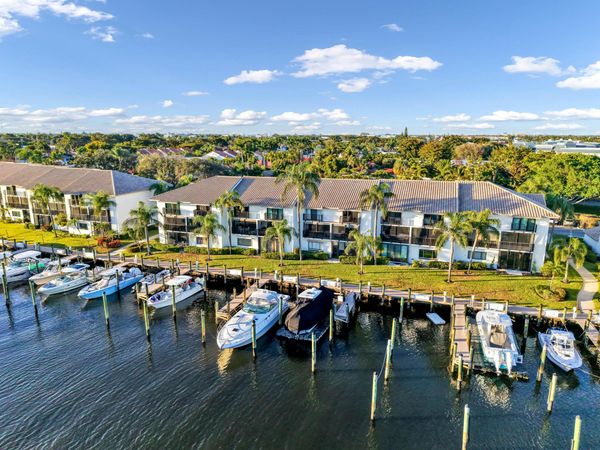 240 Captains Walk, Unit 5150, Delray Beach, FL 33483