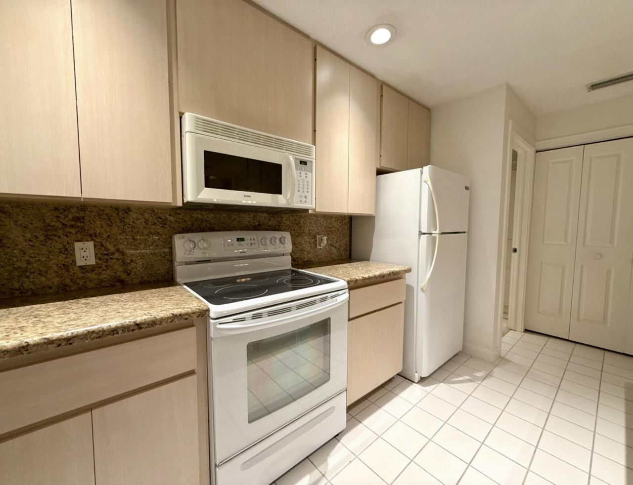 304 Sun Terrace Court, Palm Beach Gardens, FL 33403 Photo