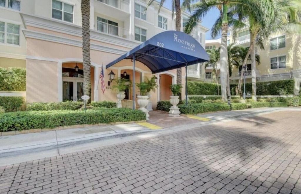 802 W Windward Way, Unit 216, Lantana, FL 33462 Photo