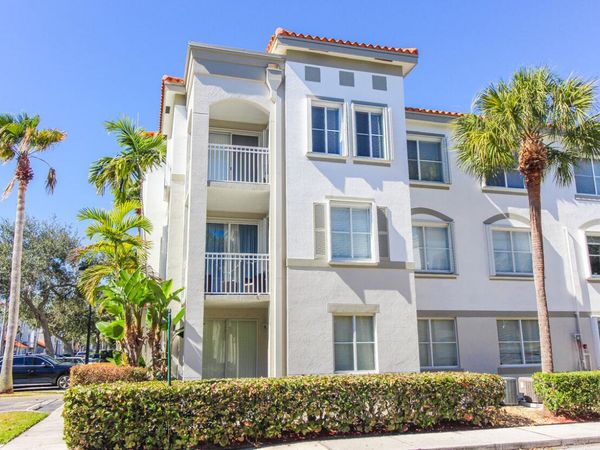 11025 Legacy Boulevard, Unit 302, Palm Beach Gardens, FL 33410