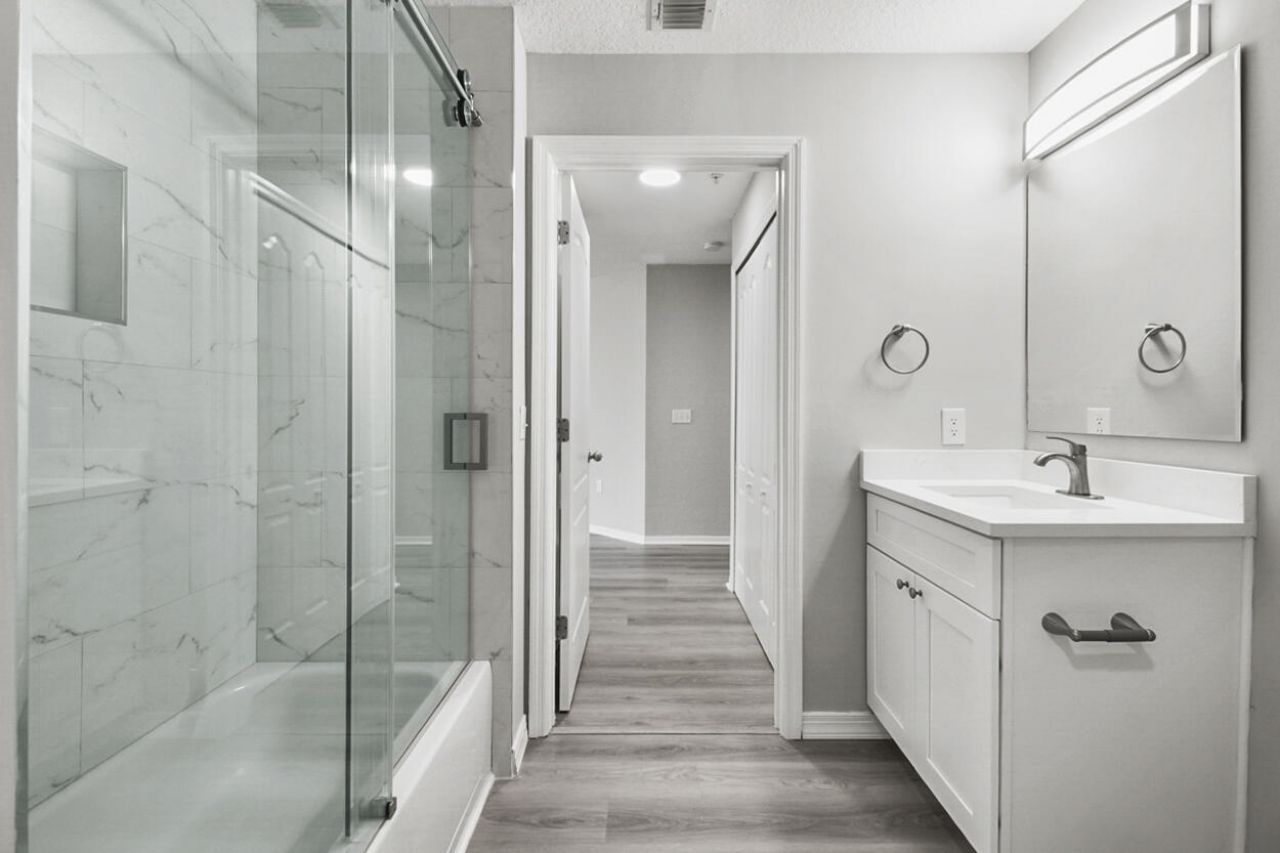 11025 Legacy Boulevard, Unit 302, Palm Beach Gardens, FL 33410 Photo