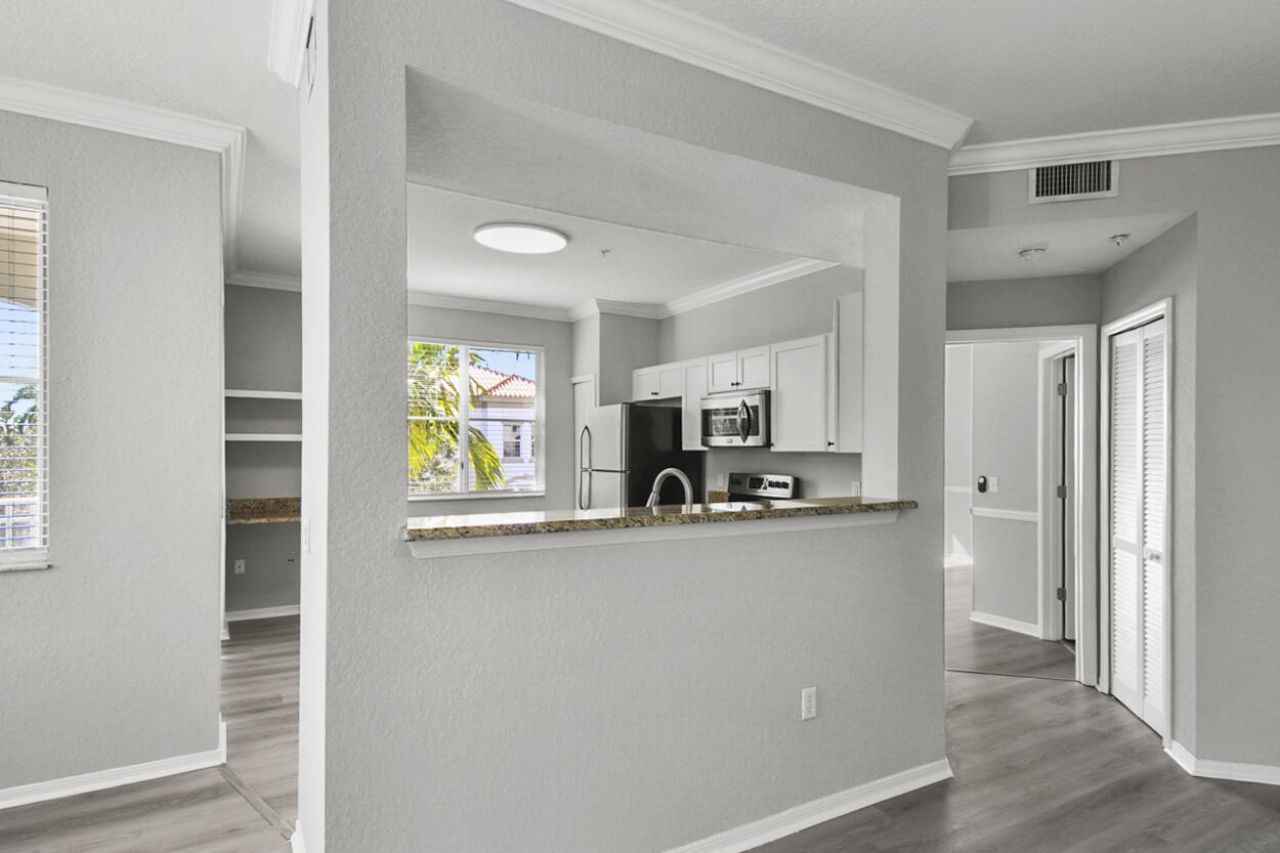 11025 Legacy Boulevard, Unit 302, Palm Beach Gardens, FL 33410 Photo