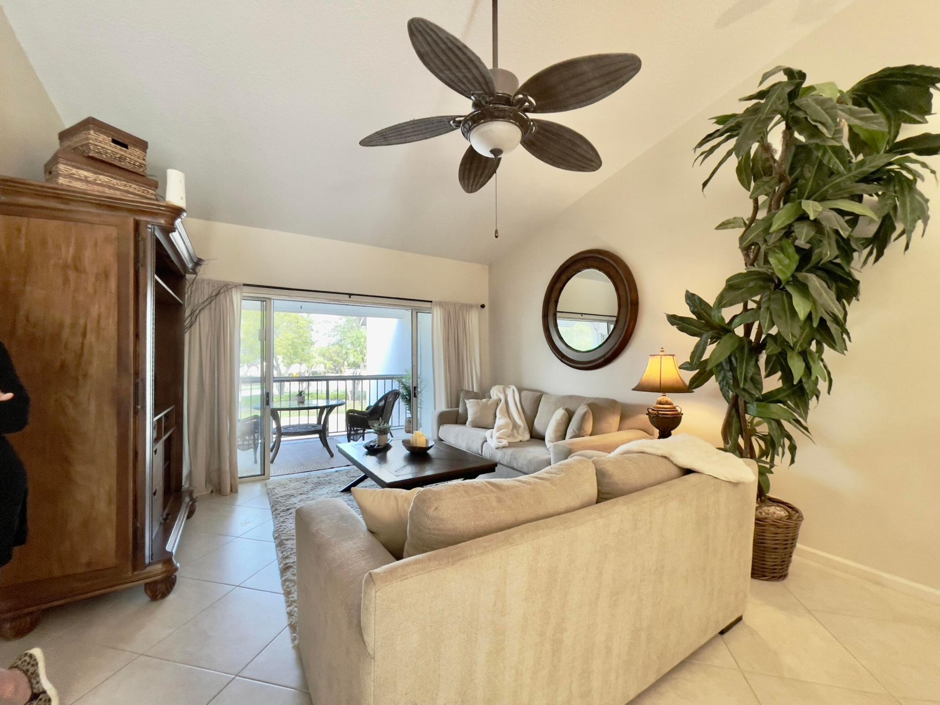 202 Cypress Point Drive, Unit 202, Palm Beach Gardens, FL 33418 Photo