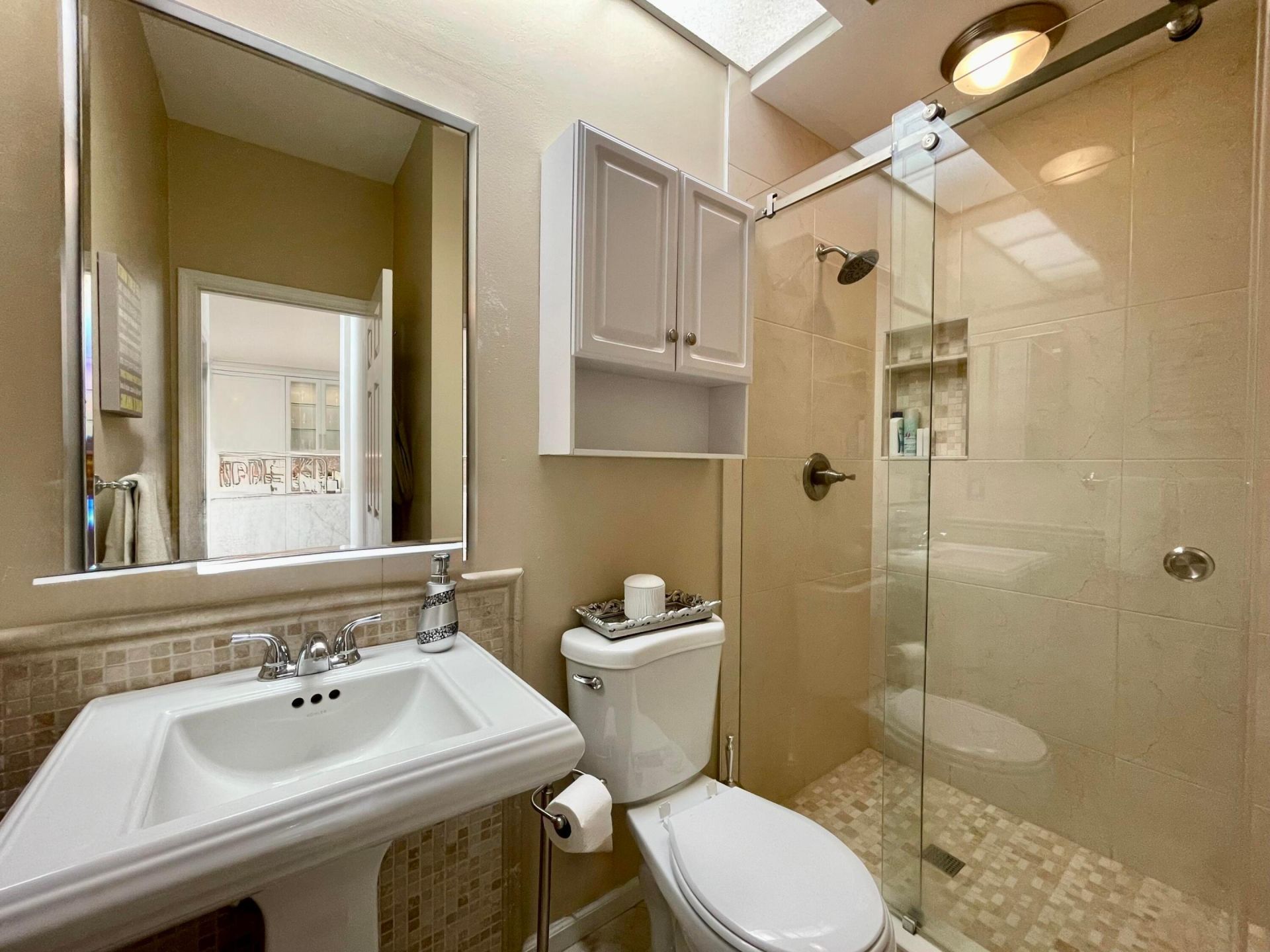 202 Cypress Point Drive, Unit 202, Palm Beach Gardens, FL 33418 Photo