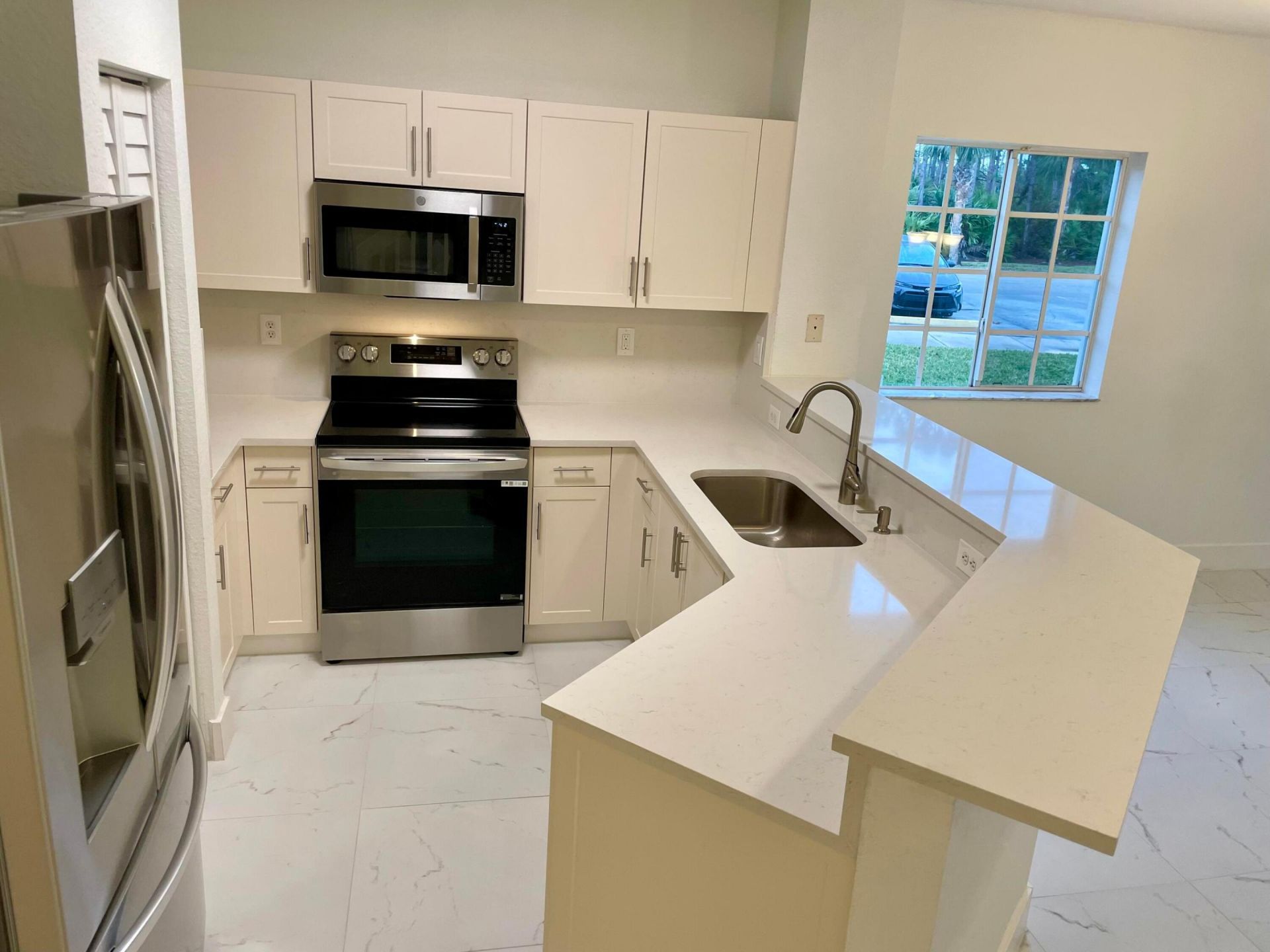 4987 SE Mariner Garden Circle, Stuart, FL 34997 Photo