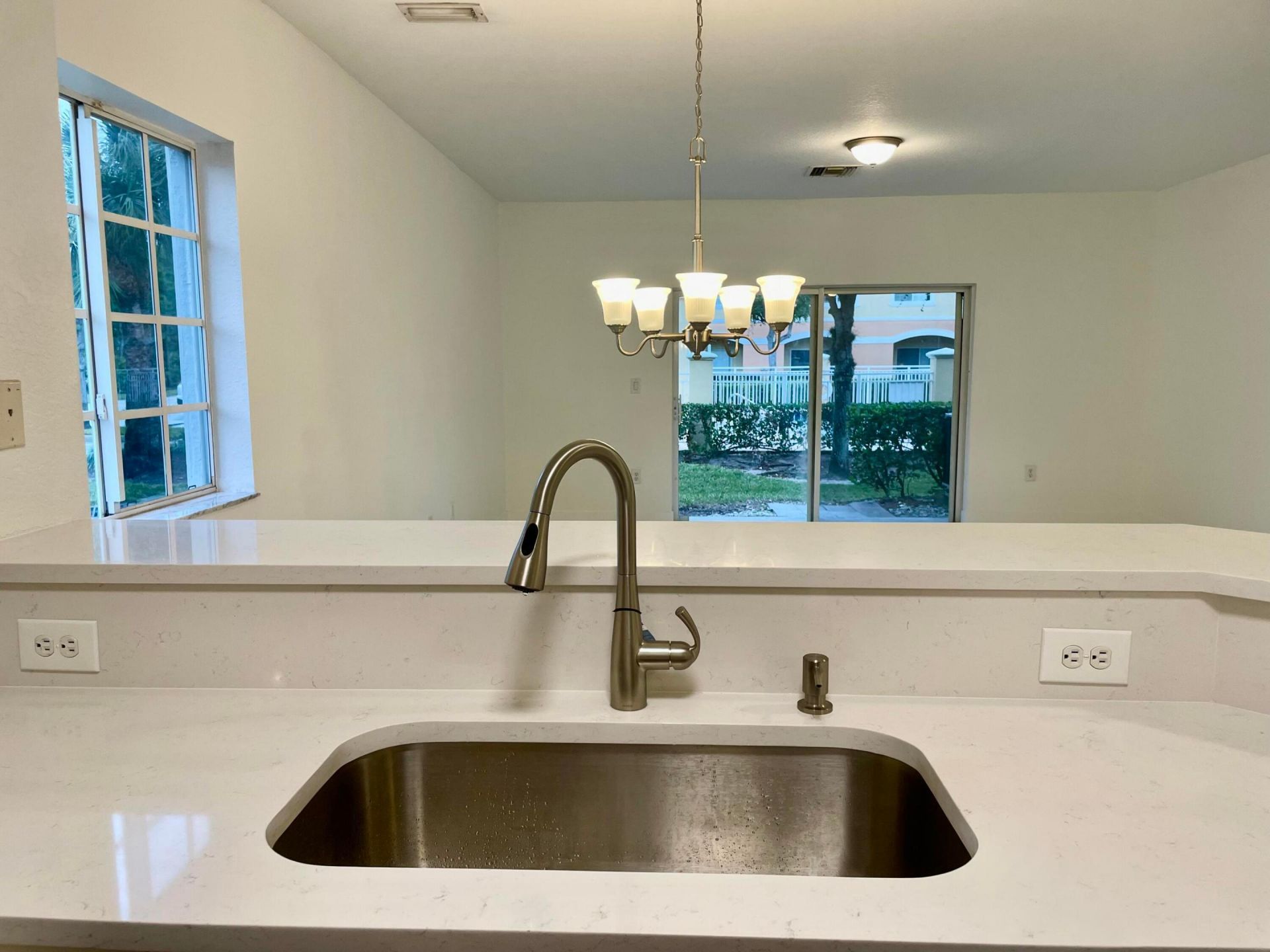 4987 SE Mariner Garden Circle, Stuart, FL 34997 Photo