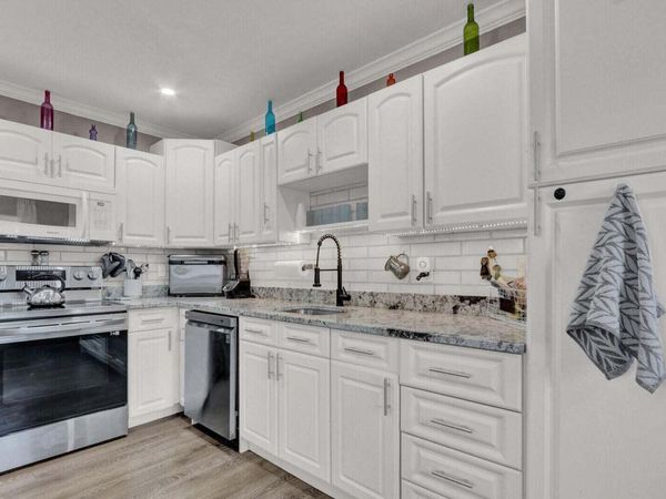 279 Flanders F, Delray Beach, FL 33484