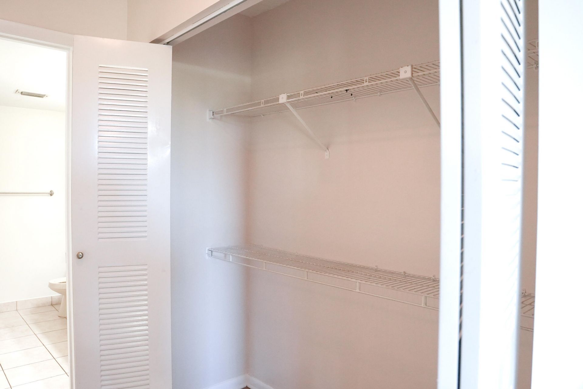 2112 S Cypress Bend Drive, Unit 404, Pompano Beach, FL 33069 Photo