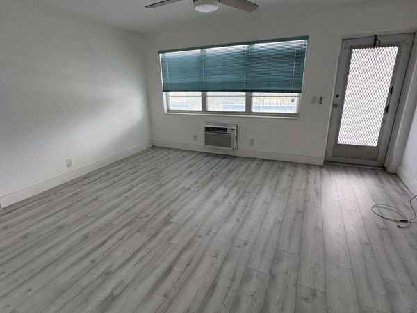 374 Camden P, West Palm Beach, FL 33417