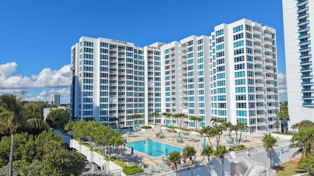 1620 S Ocean Boulevard, Unit Ph 16p, Lauderdale by the Sea, FL 33062 Photo