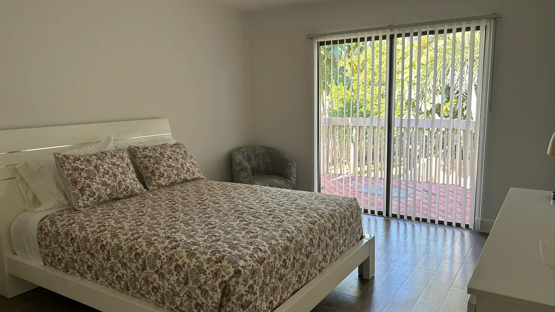 616 Executive Center Drive, Unit 5201, West Palm Beach, FL 33401 Photo